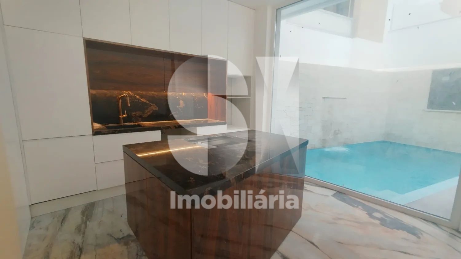 Moradia T3 de Luxo no Coração da Póvoa de Varzim
