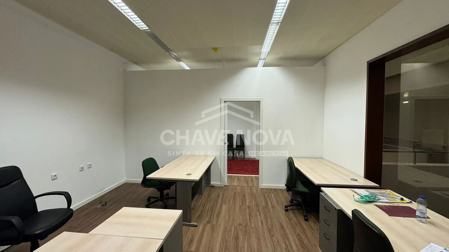 Escritório c/ 37m2 em frente a Estação Metro Galiza (Porto) - 3