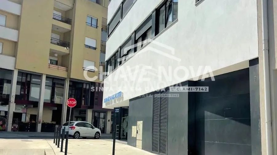 Apartamento T1 - Costa Cabral – Porto - 2