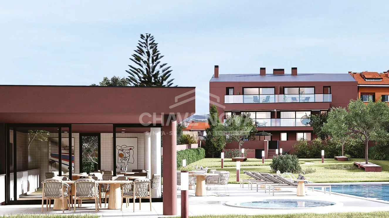 Apartamento T2 Piso 2 Norte/Sul em Espinho, Condomínio fechado com Piscina!