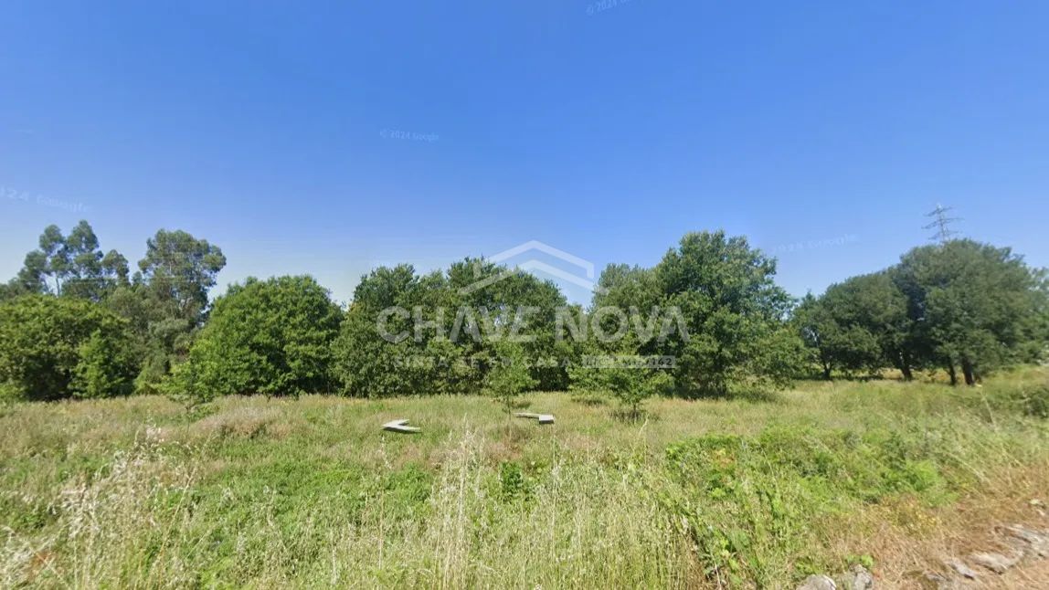 Terreno loteado com projeto aprovado para construção de 22 Moradias e Espaço Industrial - Amares, Braga