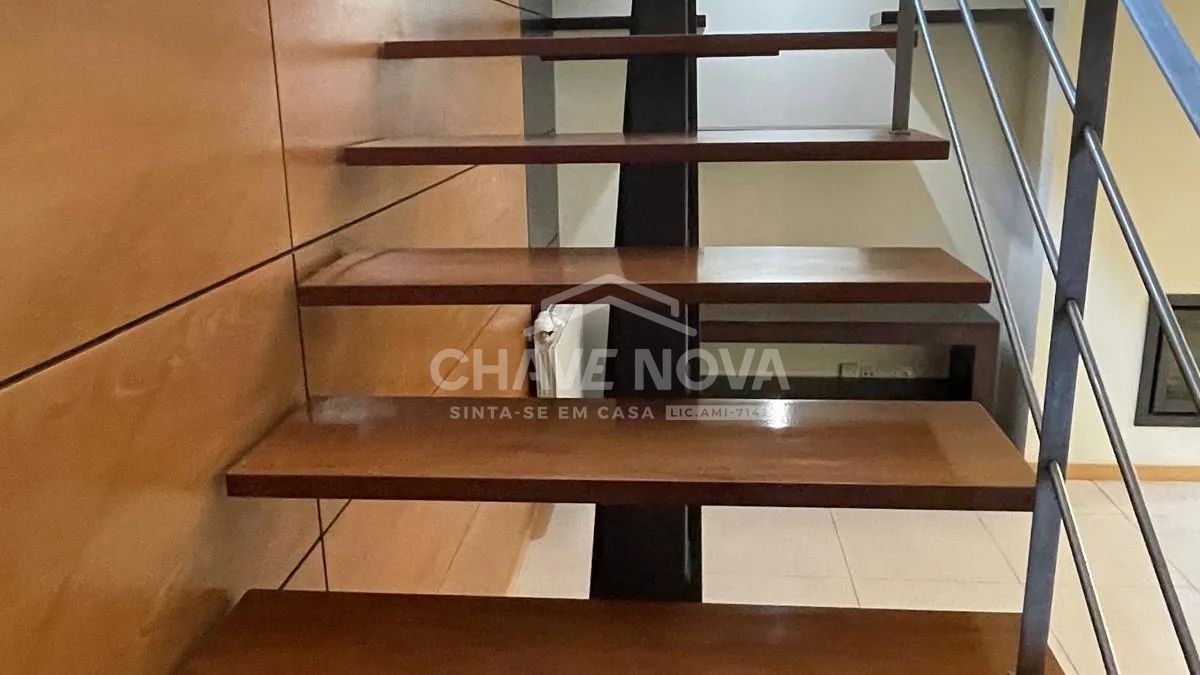 Excelente Moradia  3 quartos com espaço externo - 3