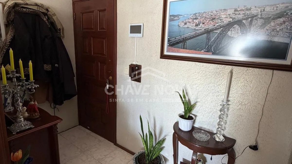Apartamento T3 no 7º Piso – Conforto e Centralidade em Vila Nova de Gaia - 3