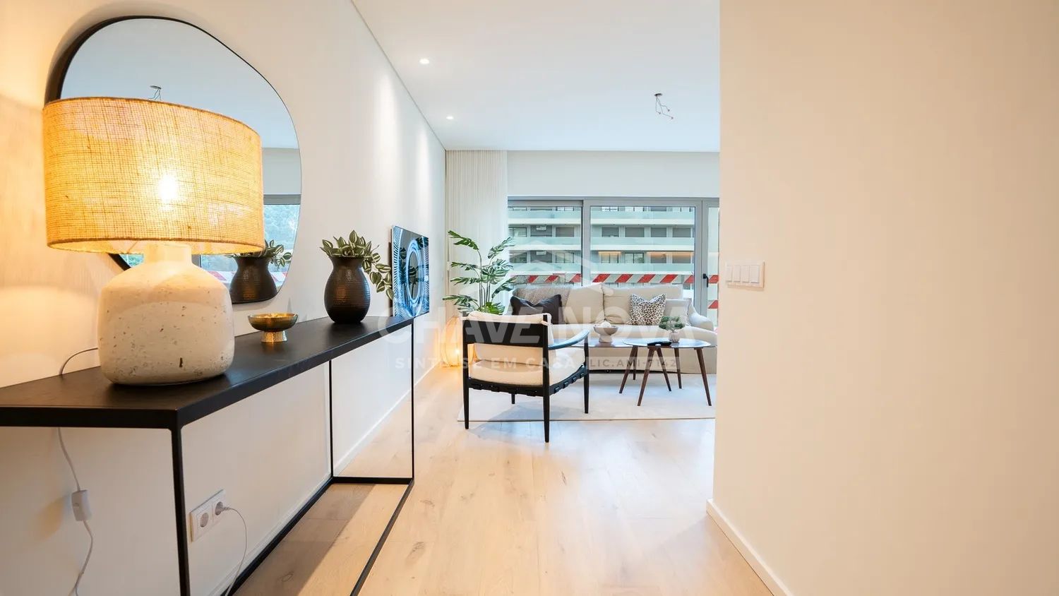 Apartamento T3 mobilado com varanda e lugar de estacionamento em Canidelo, Vila Nova de Gaia - 2
