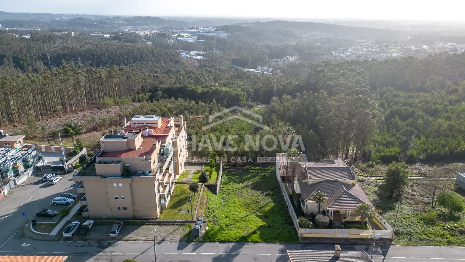 Terreno Urbano para Moradia de 4 Frentes  - 2