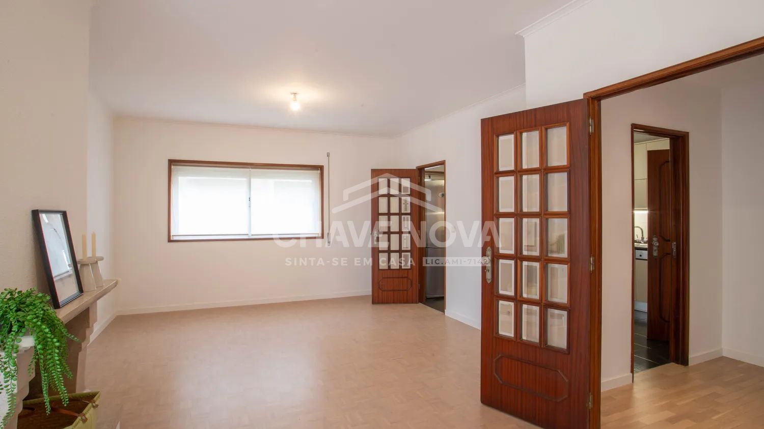 T3 Renovado com 3 Frentes e Varanda – Senhora da Hora | Matosinhos - 2