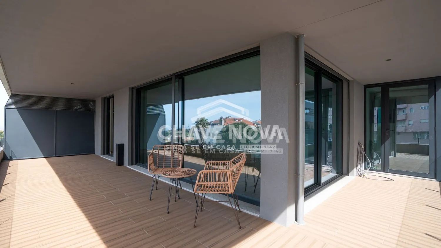 Apartamento T2 Como Novo no Empreendimento Plaza Dom Henrique I - 2