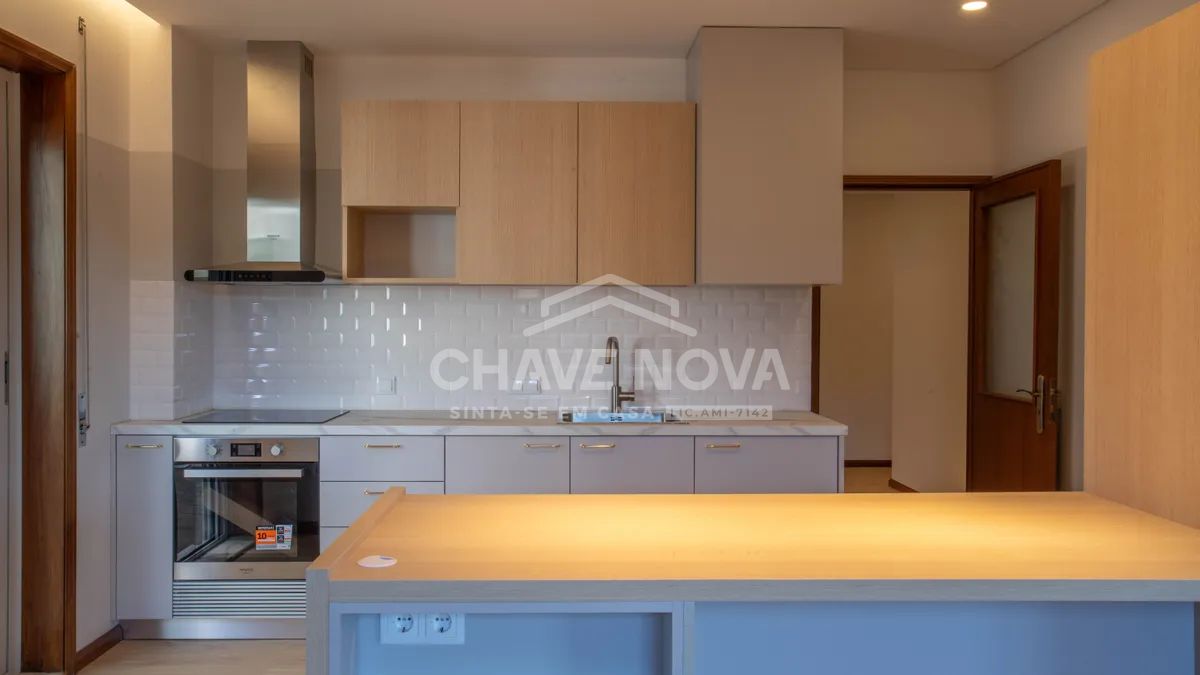 T3 totalmente renovado com terraço e garagem , Gaia (RTP) - 2