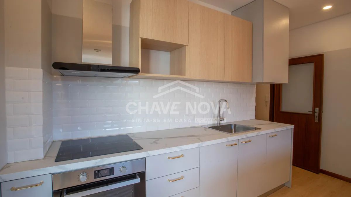 T3 totalmente renovado com terraço e garagem , Gaia (RTP) - 3