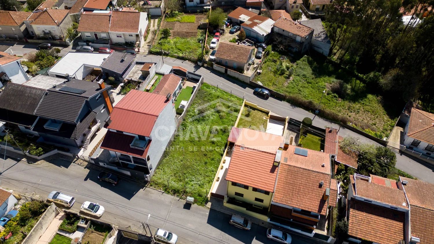 Terreno Urbano, com 325m2, em Gondomar - 2
