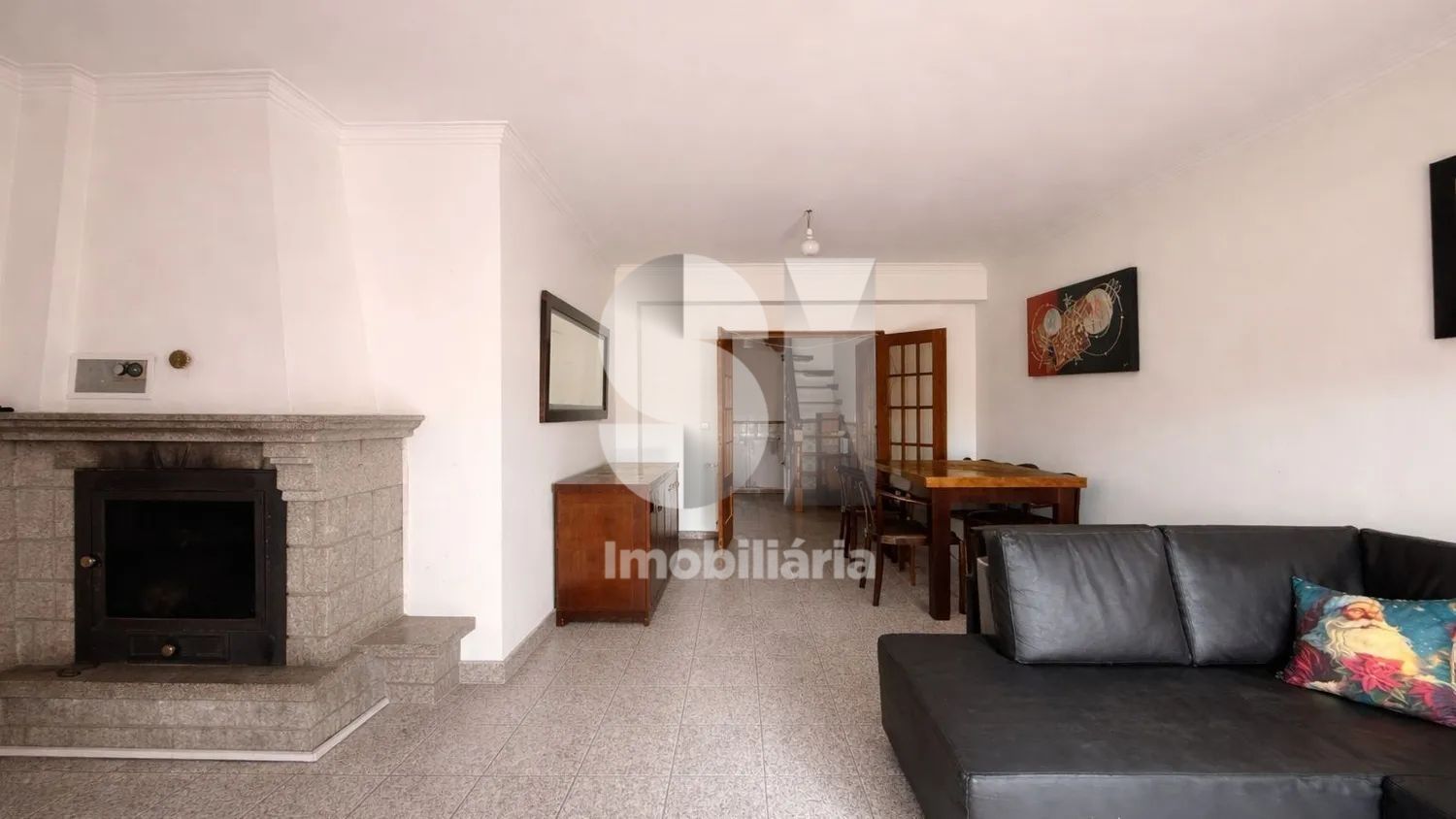 3-bedroom duplex apartment