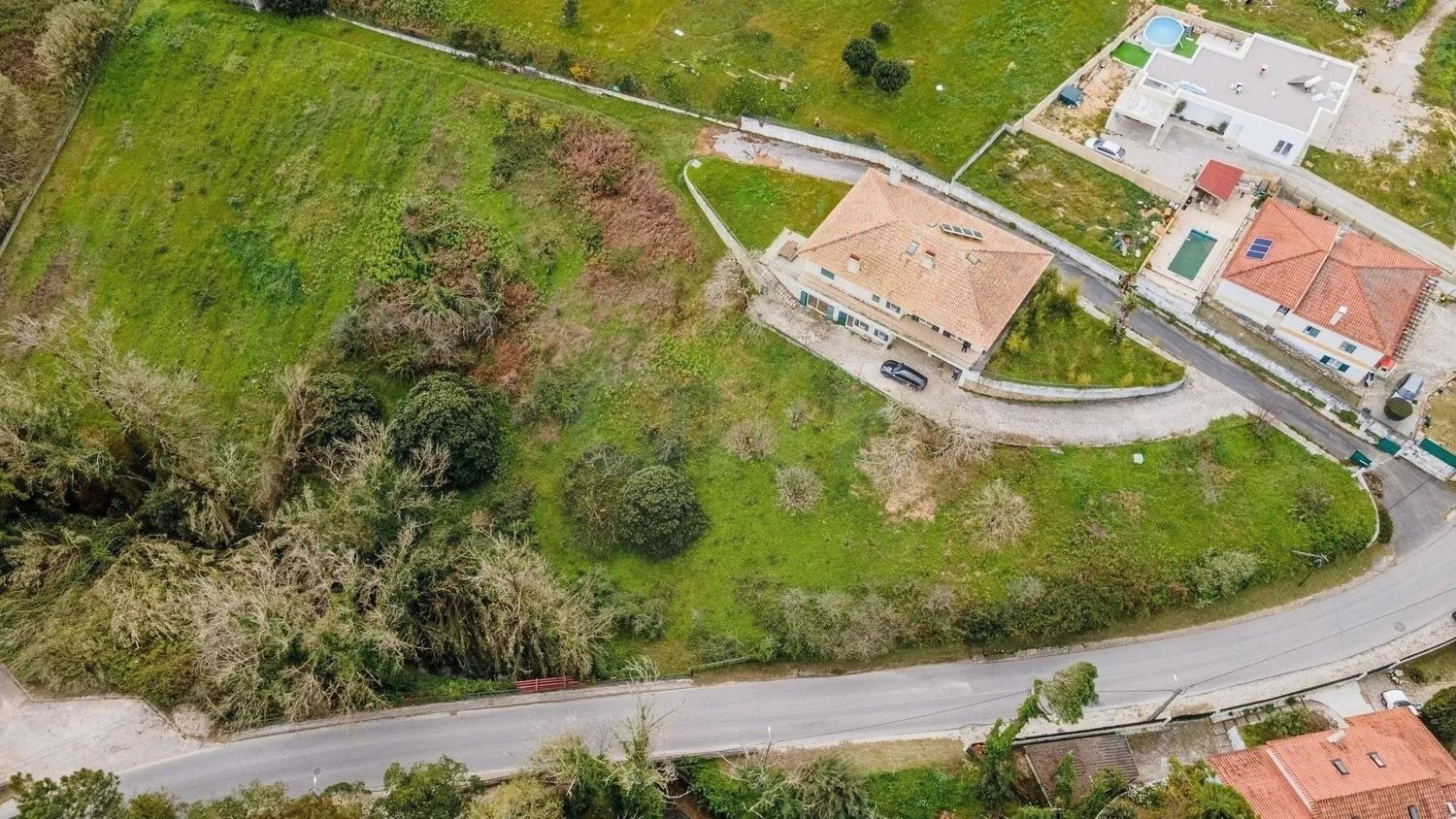 Exclusive property in Sesimbra with 7,500m² | House of 529m², Privacy and Nature