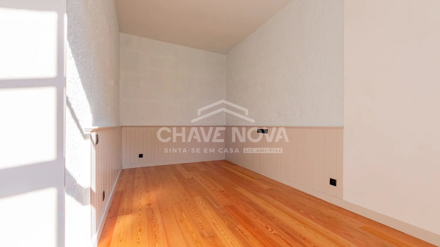 Apartamento T2+1 Duplex Renovado no Centro de Guimarães - 3