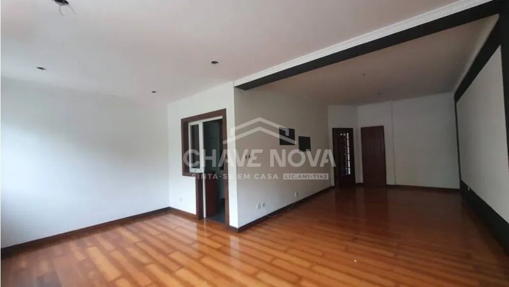 Apartamento T2 com Terraço e Anexo no Porto