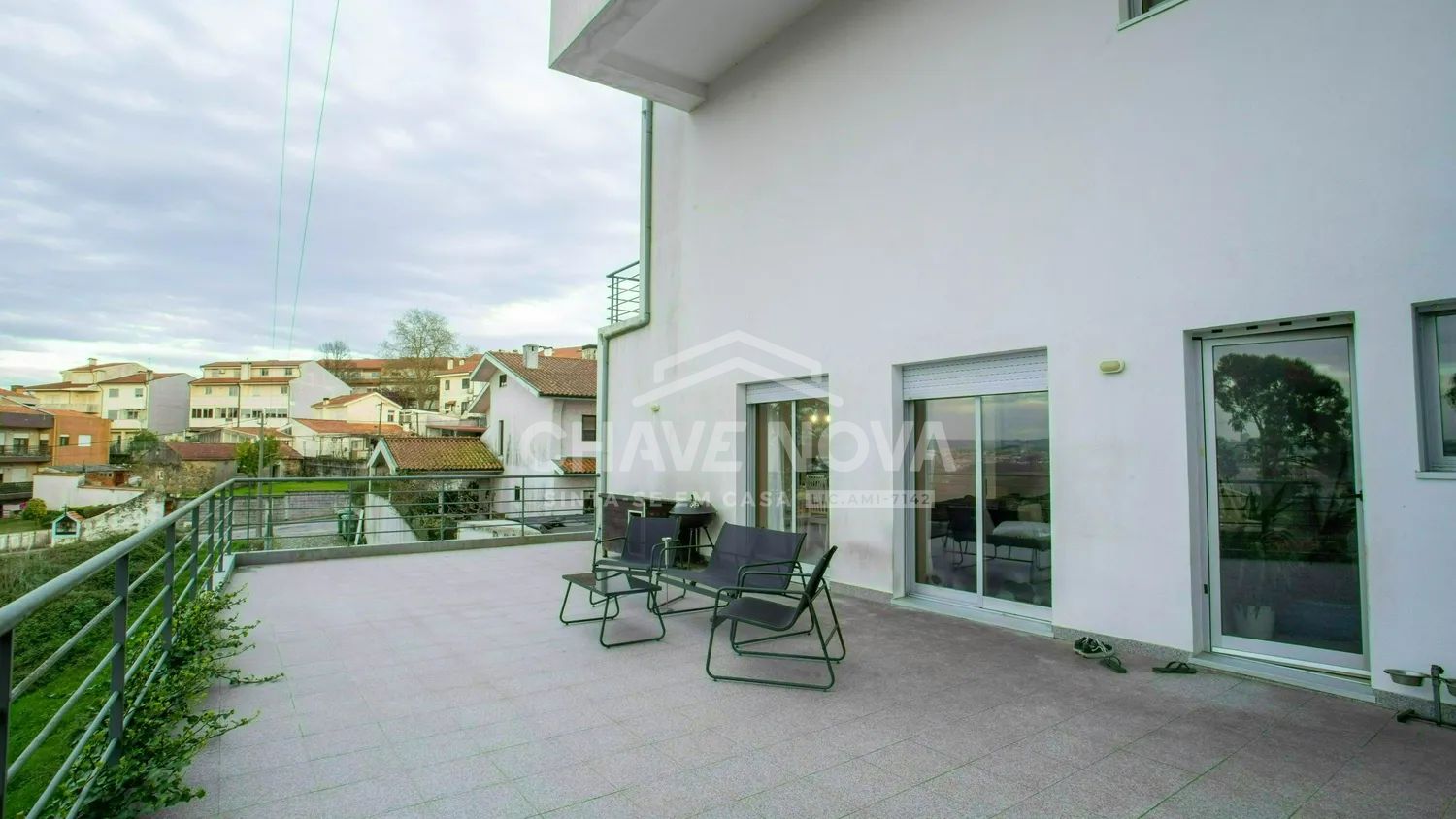 Excelente T2 como novo localizado em Oliveira do Douro  - 2