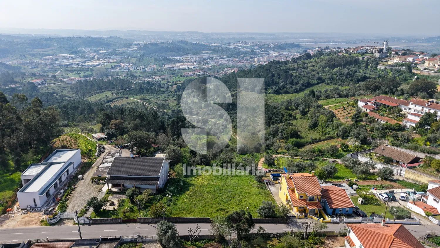 Terreno para construção de 2 moradias - 2
