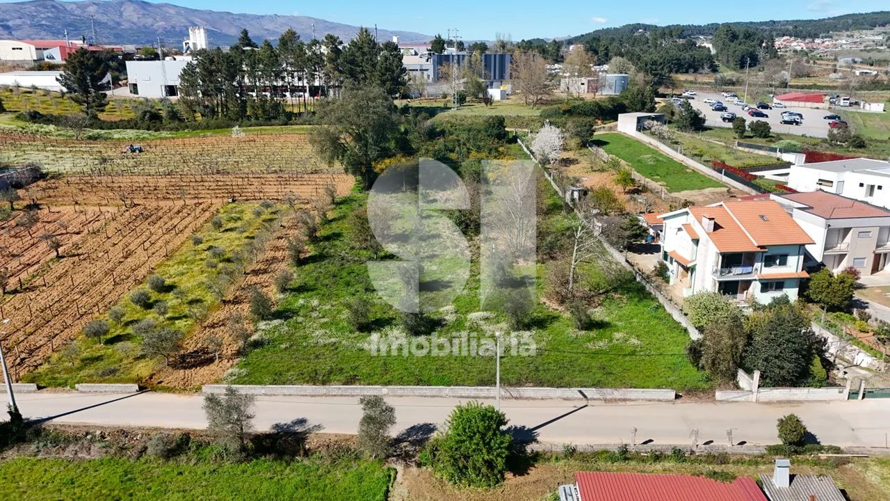 Terreno urbanizável - 3