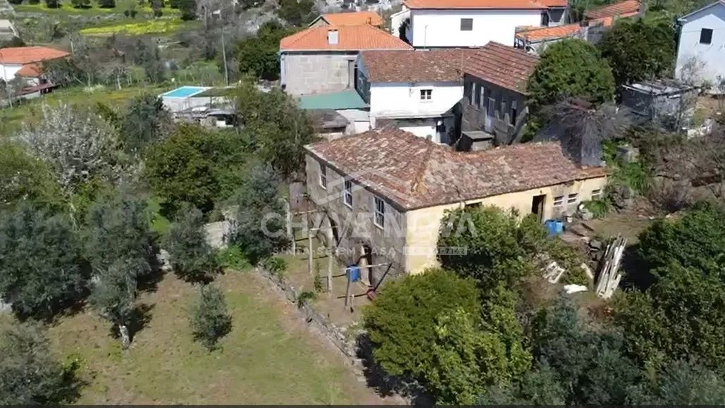 Quintinha c/ casa em pedra  em Baião (Frende)