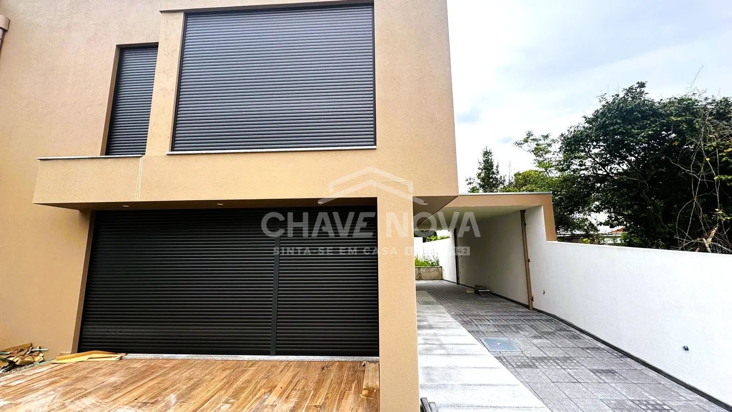 Moradia V3 Nova c/ Jardim em Valadares (Praias)