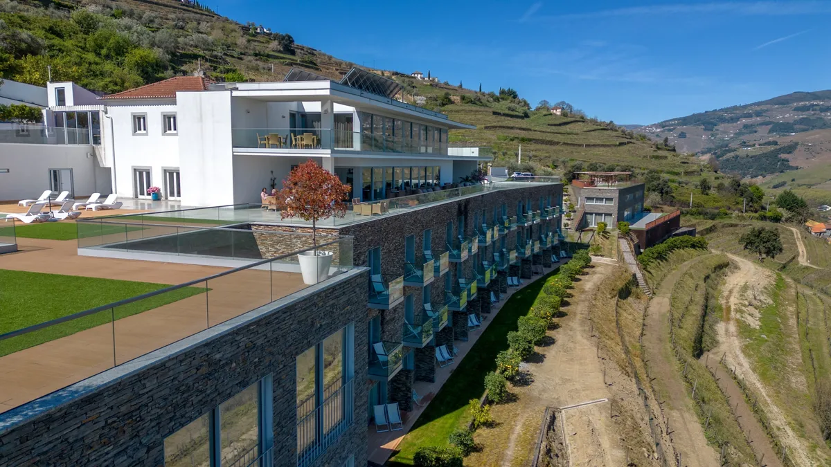 HOTEL DE 4 ESTRELAS NO DOURO – OPORTUNIDADE DE INVESTIMENTO ÚNICA - 3