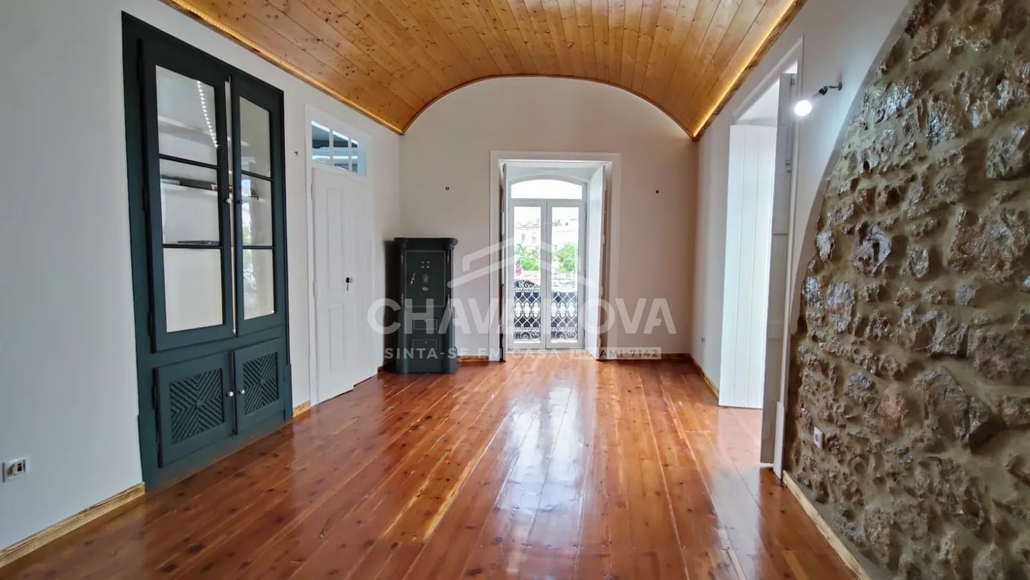 T5 Recuperado com Charme Tradicional Algarvio – Elegância e Autenticidade no centro de São Brás de Alportel - 3