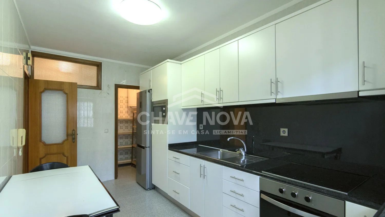 Apartamento T3 com Excelente Luz Natural, em Ramalde  - 3