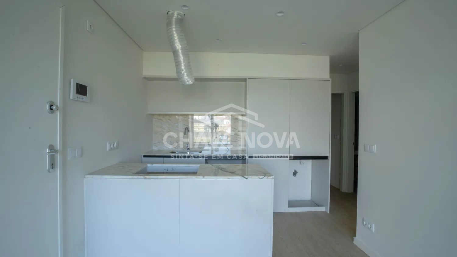 Apartamento T1 + 1  - Piso Cave Trás - Fração B