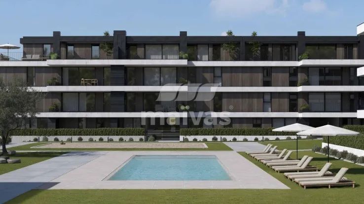 Apartamento T0 | Condomínio Fechado "Eira Residence"