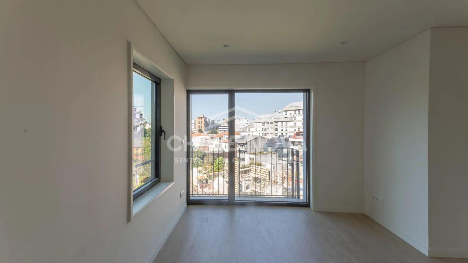 Apartamento T1 - Piso 1º Frente Dto - Fração E - 2