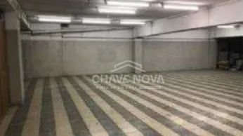 Armazém/Garagem com 3 pisos