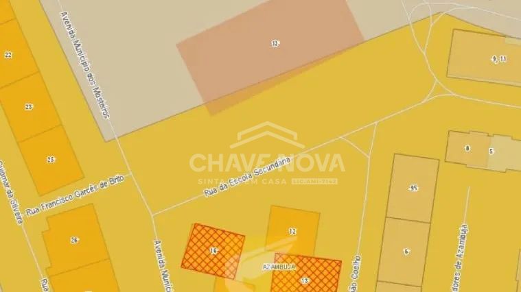 Lote no Centro da Azambuja - 2