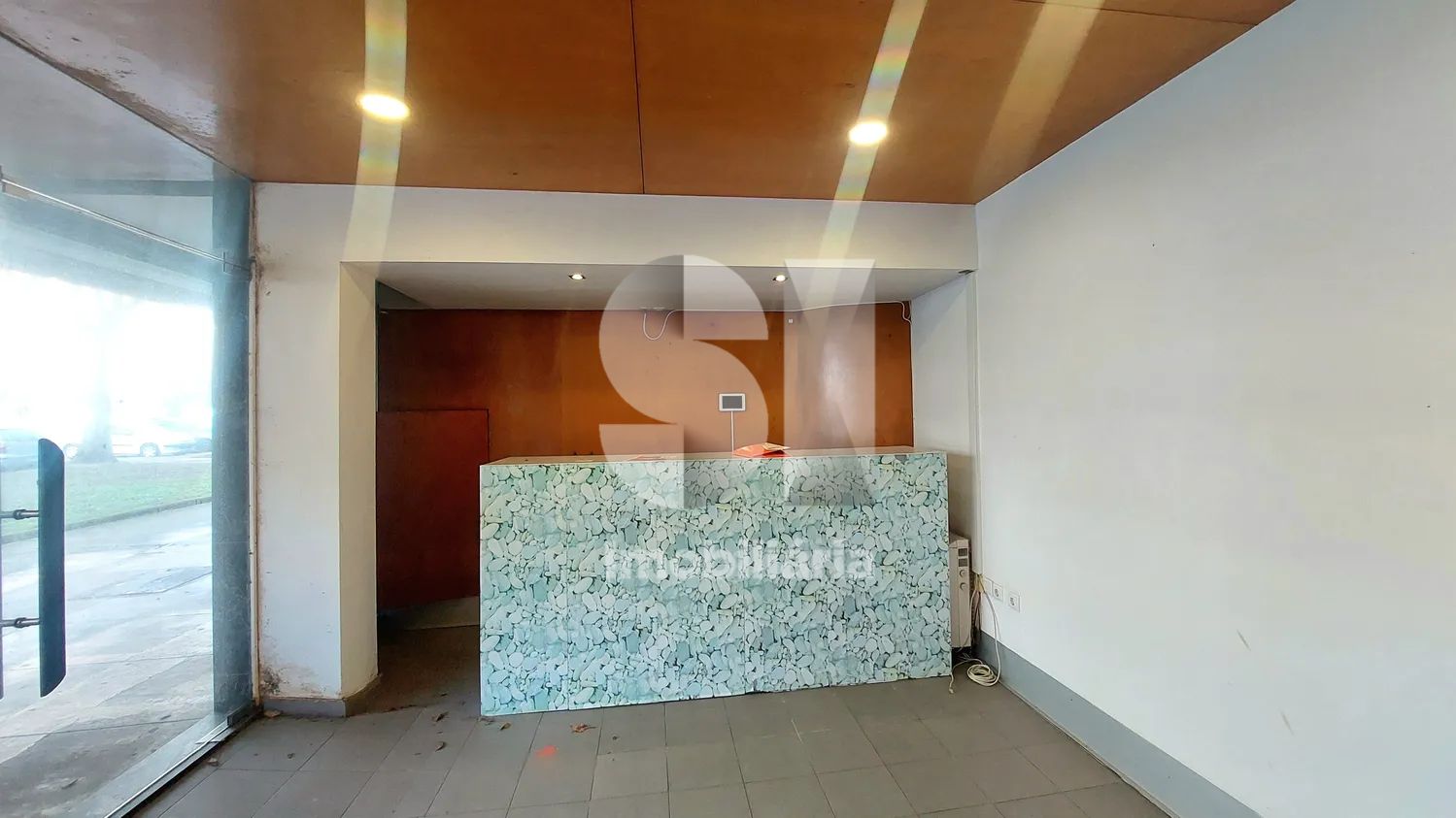 LOJA com 208m2 - CENTRO PÓVOA DE VARZIM - 2