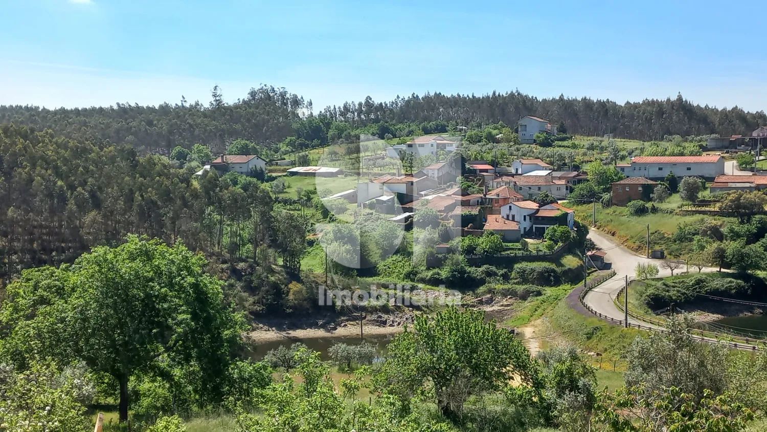2 terrenos com possibilidade de construção - 3