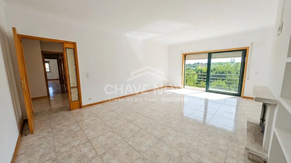 Apartamento T3+1 localizado em Pedroso - 3