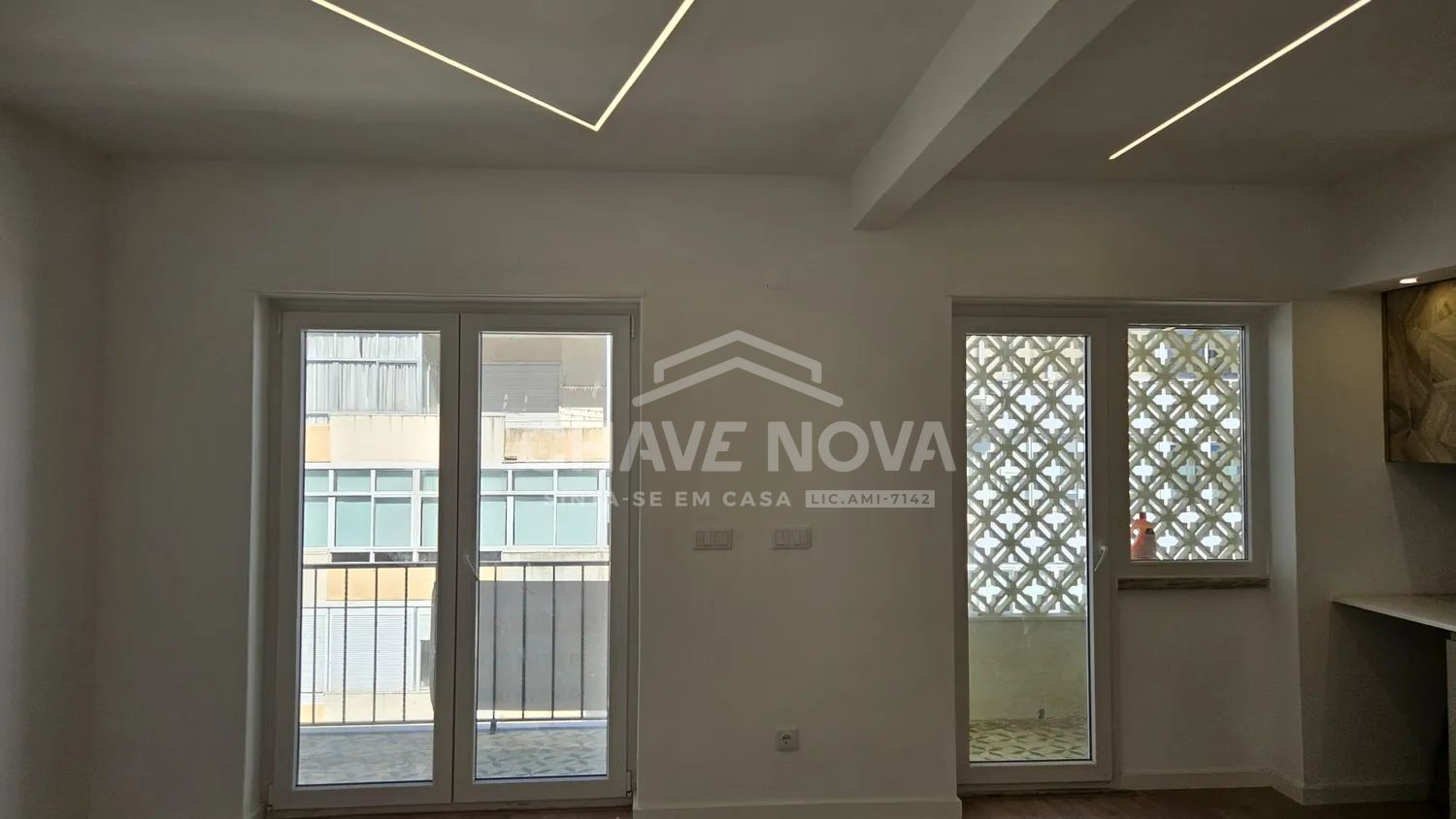 T2+1 Remodelado com Acabamentos Premium | Centro da Amadora – Reboleira