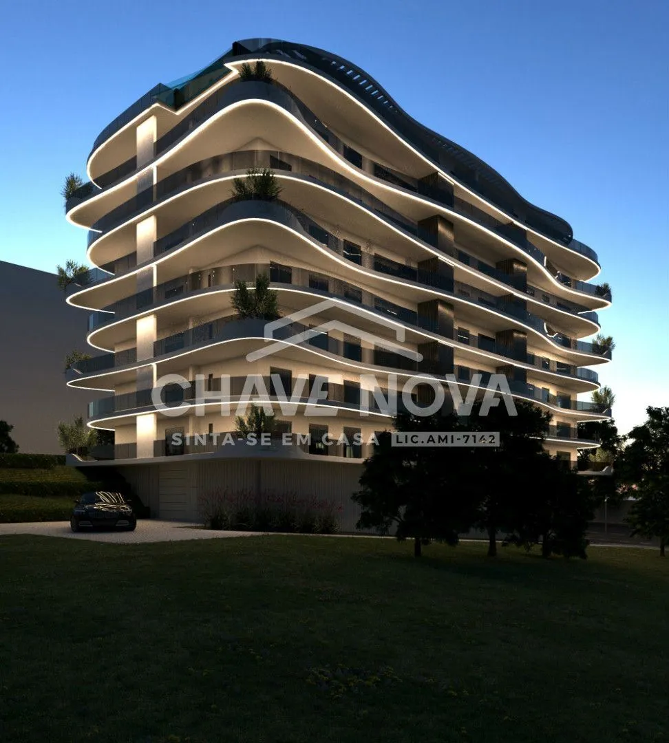 Lux Tower 