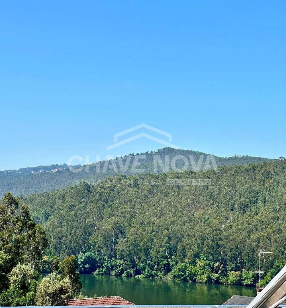 Um Refúgio perfeito sobre as águas do Rio Douro