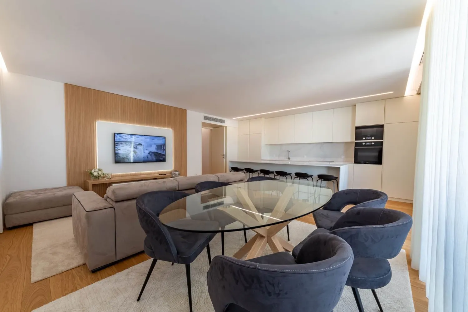 Apartamento T2 mobilado e equipado em próximo à Avenida da República, em Vila Nova de Gaia