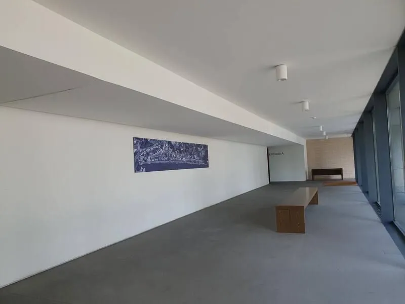 Apartamento T4, situado em condomínio fechado em Mafamude - 3