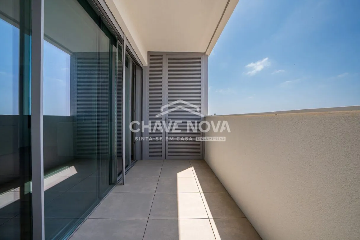 Apartamento T2 Novo – 107 m², 5º e ultimo piso, duas varandas. Centro de Vila Nova de Gaia