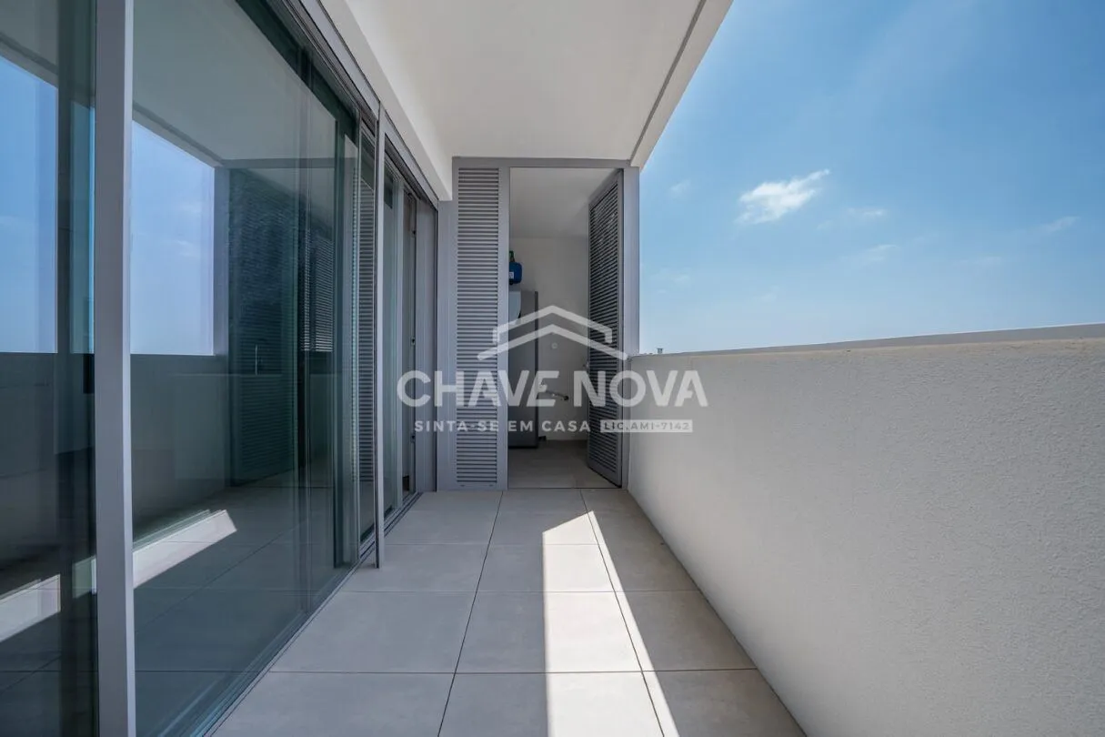 Apartamento T2 Novo – 107 m², 5º e ultimo piso, duas varandas. Centro de Vila Nova de Gaia - 2