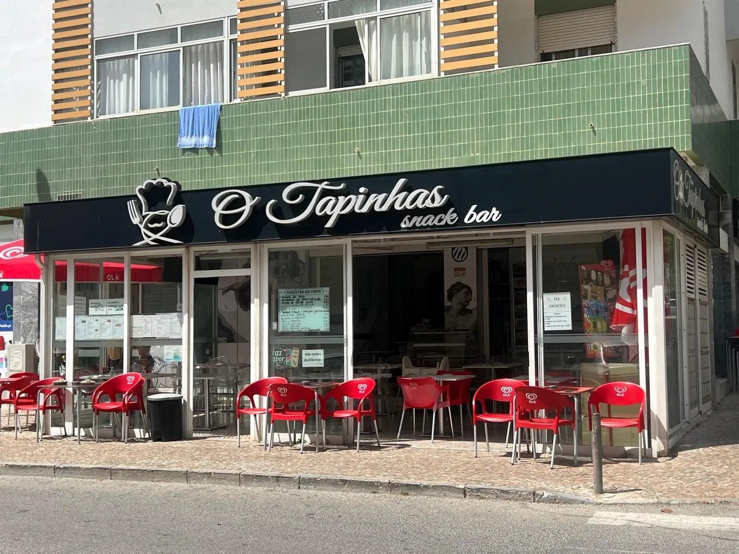 RESTAURANTE PARA TRESPASSE EM QUARTEIRA - 2ª LINHA DA PRAIA - CARTEIRA DE CLIENTES COM MAIS DE 10.000 FIDELIZADOS