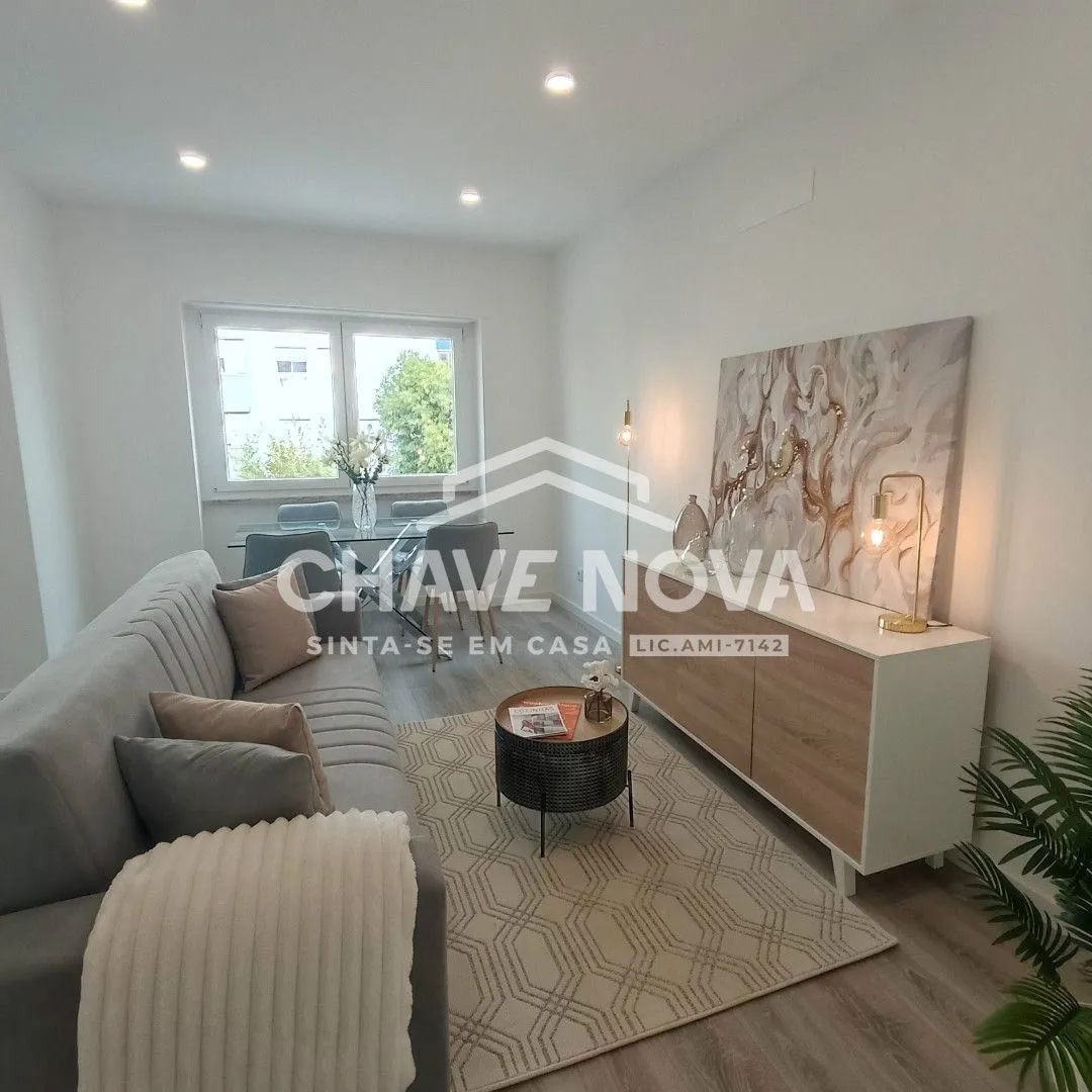 Apartamento T3 - Penha de França em remodelação total 