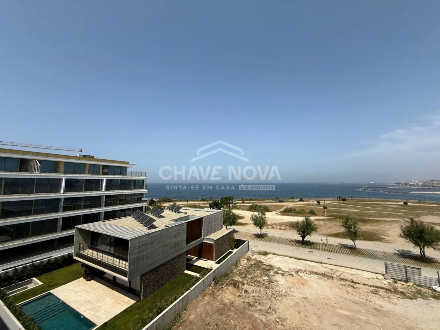 Fabulous 3-bedroom apartment in the Living Sea development, located in Foz de Gaia. - 2