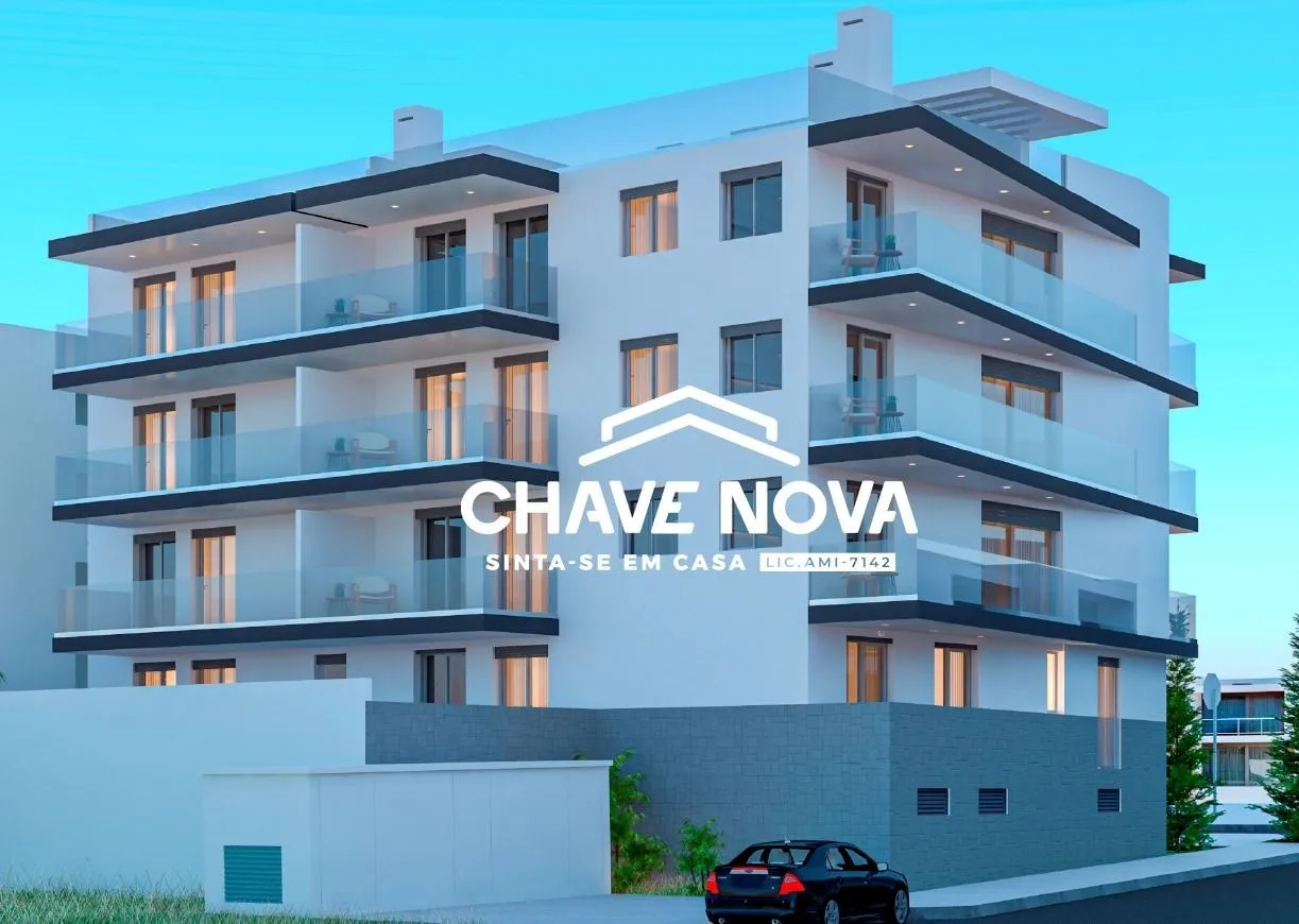 Apartamento T3 com 3 Varandas, Garagem e Arrecadação – Tavira – Algarve