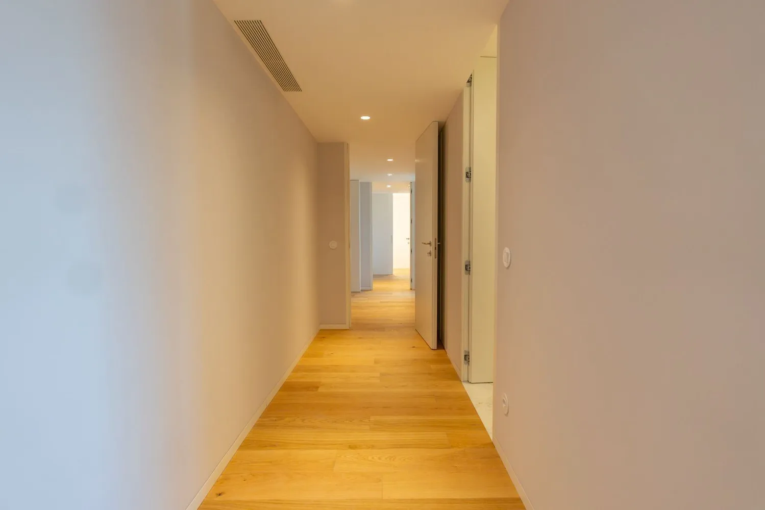 Penthouse T4 Duplex de Luxo com Vista Mar em Leça da Palmeira - 2