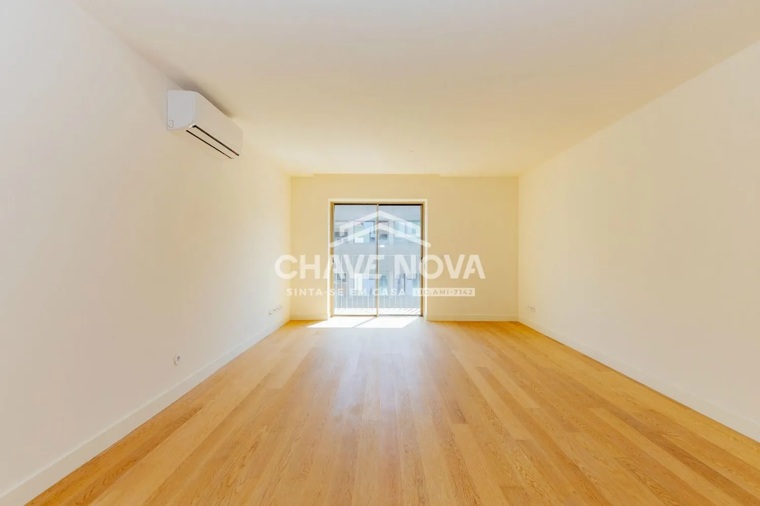 Apartamento T2 na Rua Conde Redondo em Lisboa - 2