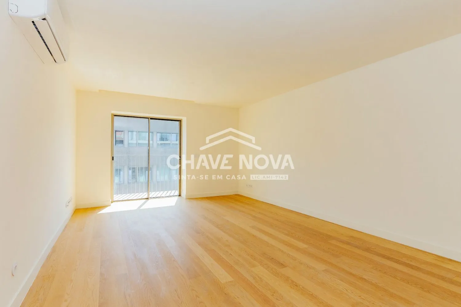 Apartamento T2 na Rua Conde Redondo em Lisboa - 3