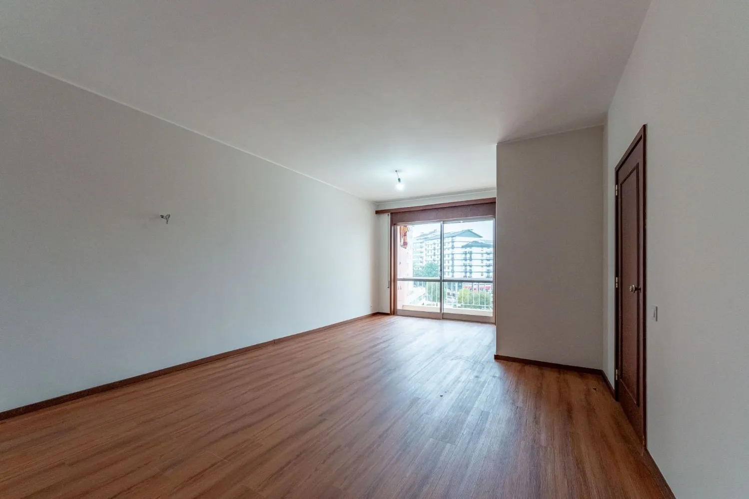 Apartamento T3 equipado em frente à Câmara de Gaia com lugar de garagem - 2