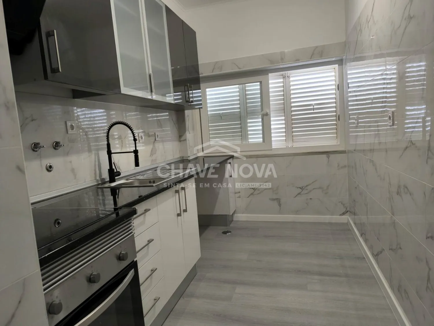 Apartamento T3 totalmente remodelado – Loures | Excelente Localização e Acessibilidades - 3
